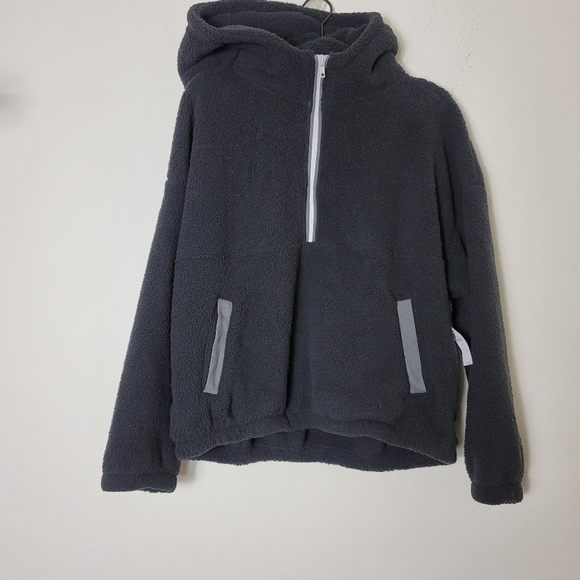 GAP Black Half-Zip Sherpa Hoodie - Picture 2 of 4